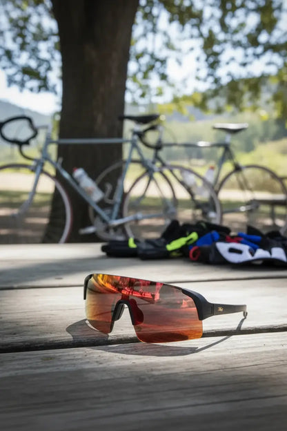 TriEye Cycling Glasses - Cycling Glasses with Rear-view Mirror - Cycling Sunglasses for Men & Women - Sports Sunglasses Cycling Goggles UV-400 - Durable Bicycle Glasses (Red)