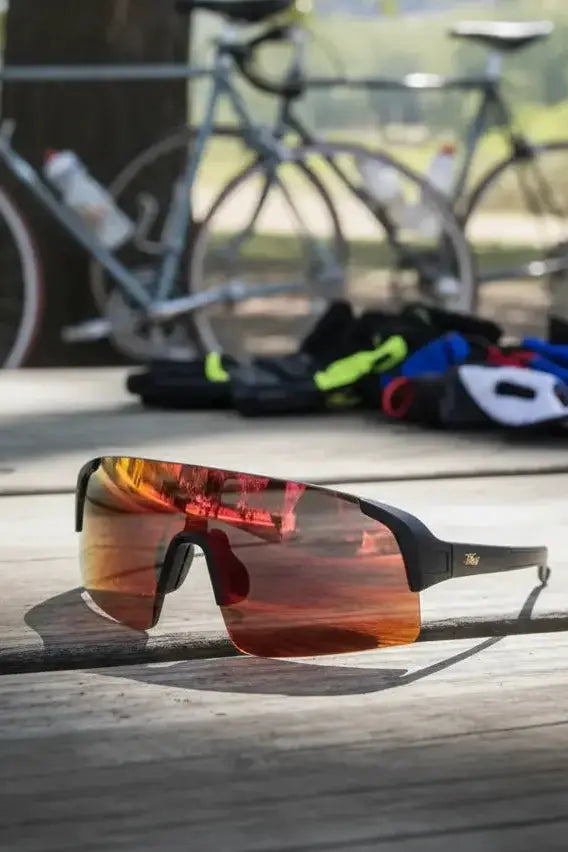 TriEye Cycling Glasses - Cycling Glasses with Rear-view Mirror - Cycling Sunglasses for Men & Women - Sports Sunglasses Cycling Goggles UV-400 - Durable Bicycle Glasses (Red)