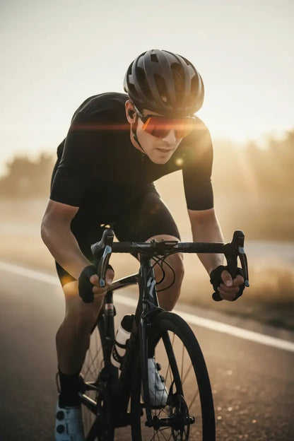 TriEye Cycling Glasses - Cycling Glasses with Rear-view Mirror - Cycling Sunglasses for Men & Women - Sports Sunglasses Cycling Goggles UV-400 - Durable Bicycle Glasses (Red)