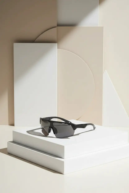 Ylivopo Smart Glass with Polarized UV Protection Bluetooth 5.3 Smart Glasses Fashionable Wireless Audio Sunglasses Hands-Free Calling and Music Smart Glasses for Men and Women (Gray)