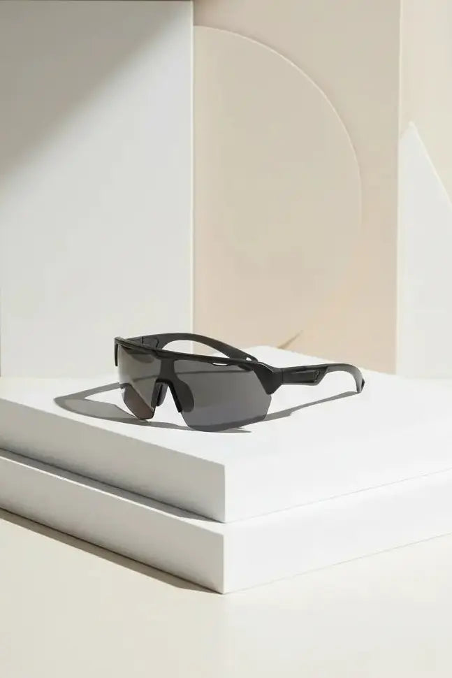 Ylivopo Smart Glass with Polarized UV Protection Bluetooth 5.3 Smart Glasses Fashionable Wireless Audio Sunglasses Hands-Free Calling and Music Smart Glasses for Men and Women (Gray)